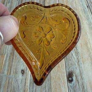 Amber Heart-Shaped Glass Trinket Dish